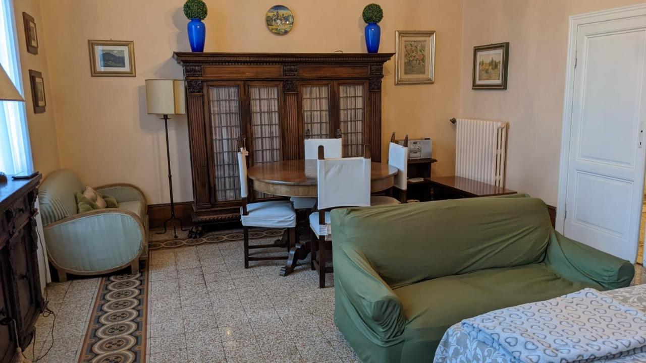 Double Bedroom In Beautiful 30'S Style Apartment Флоренція Екстер'єр фото